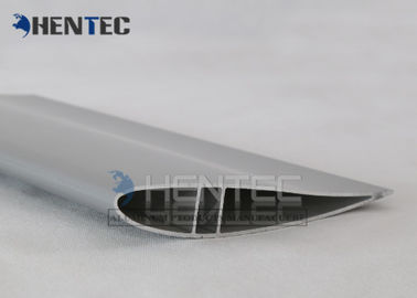 কাটন / তুরপুন সঙ্গে রূপালী Anodized সিলিং ফ্যান ব্লেড অ্যালুমিনিয়াম এক্সট্রুড প্রোফাইল